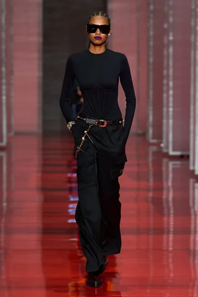 Look 5